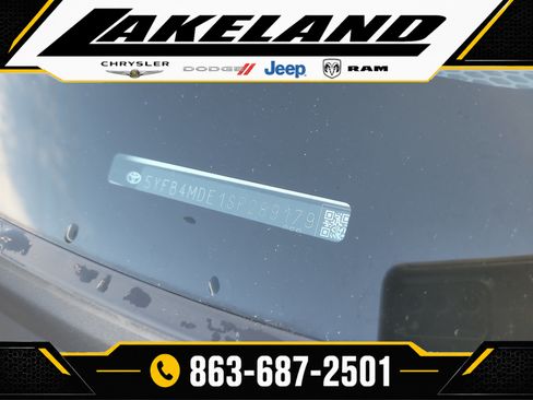 Used 2025 Toyota Corolla LE FWD image 10