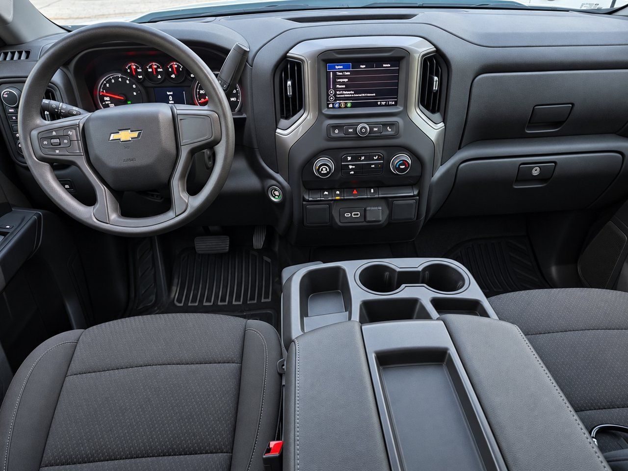 Used 2024 Chevrolet Silverado 1500 W/T w/ Trailering Package AWD/4WD image 27