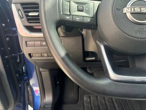 Used 2023 Nissan Rogue SV FWD image 22