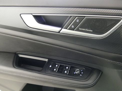 Used 2024 Volkswagen Atlas Cross Sport SEL Premium R-Line image 23