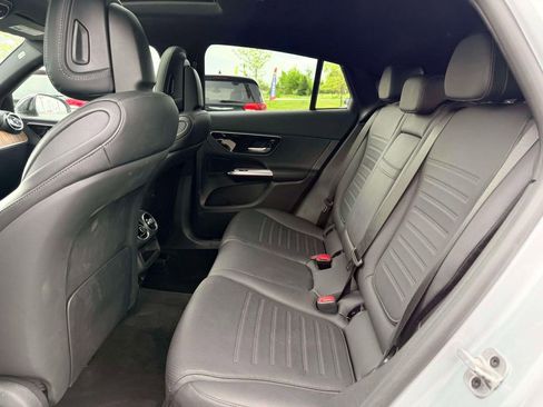 Used 2025 Mercedes-Benz GLC 300 4MATIC w/ AMG Line image 10