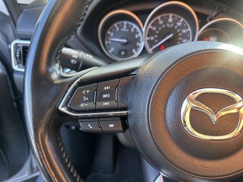 Used 2018 MAZDA CX-5 Touring image 18