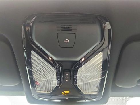 Used 2023 BMW X6 xDrive40i w/ Executive Package image 61