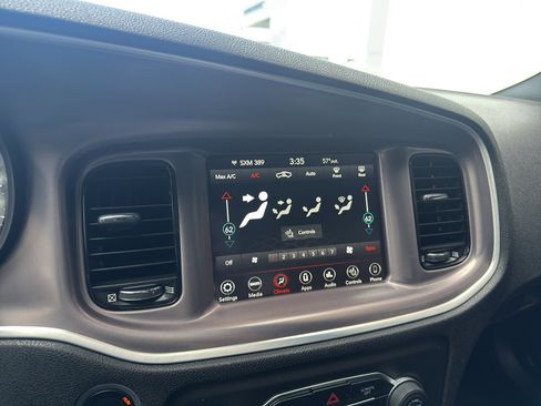 Used 2021 Dodge Charger SXT w/ Blacktop Package AWD/4WD image 21