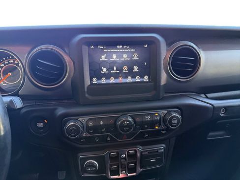 Used 2019 Jeep Wrangler Unlimited Sport S AWD/4WD image 11