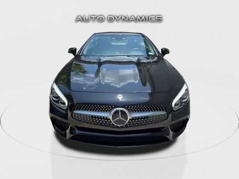 Used 2020 Mercedes-Benz SL 550 image 3