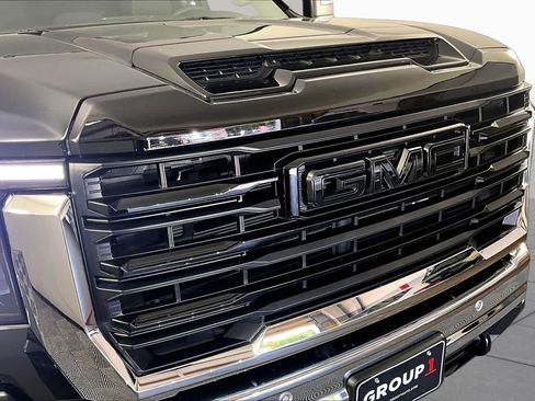 Used 2025 GMC Sierra 2500 Pro w/ 1SA Pro Safety Plus Package AWD/4WD image 27