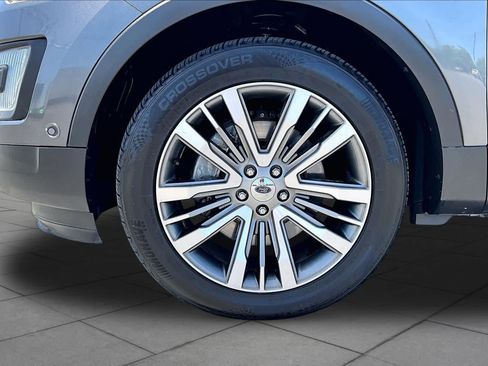 Used 2017 Ford Explorer Platinum AWD/4WD image 10