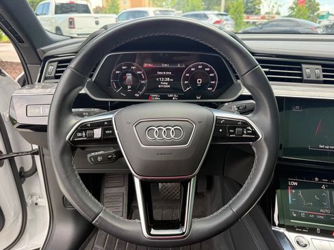 Used 2024 Audi Q8 e-tron Premium Plus w/ Premium Plus Package AWD/4WD image 15