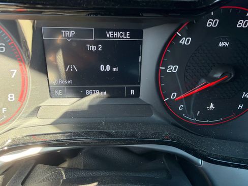 Certified 2024 Chevrolet Trax RS w/ Driver Confidence Package FWD image 11