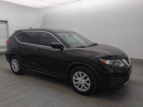 Used 2020 Nissan Rogue S FWD image 11