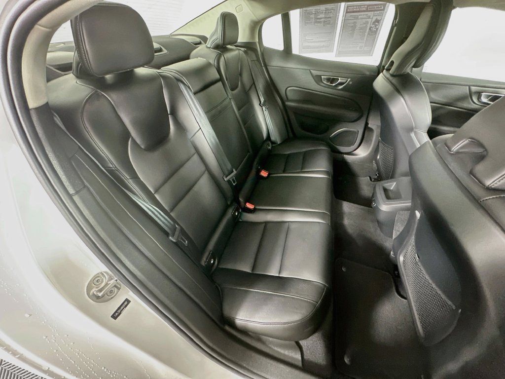 Used 2024 Volvo S60 B5 Core FWD image 35