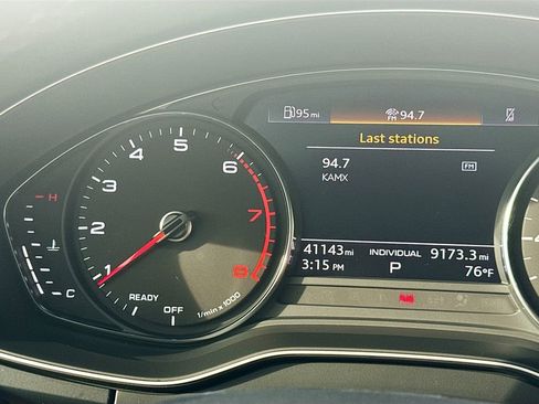 Used 2021 Audi Q5 2.0T Premium w/ Convenience Package image 15