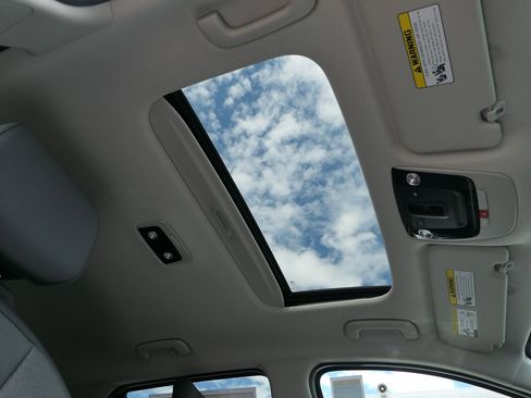 New 2025 Kia Niro Wave image 26