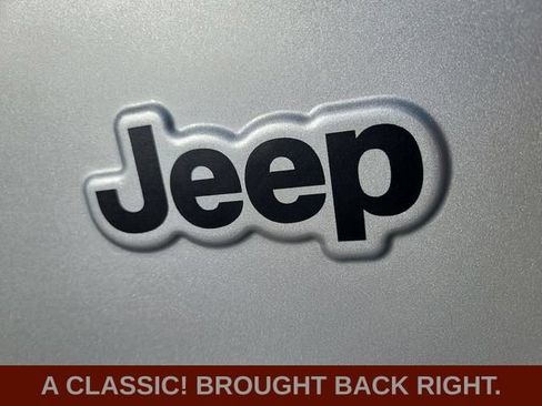 Used 2004 Jeep Wrangler 4WD image 17
