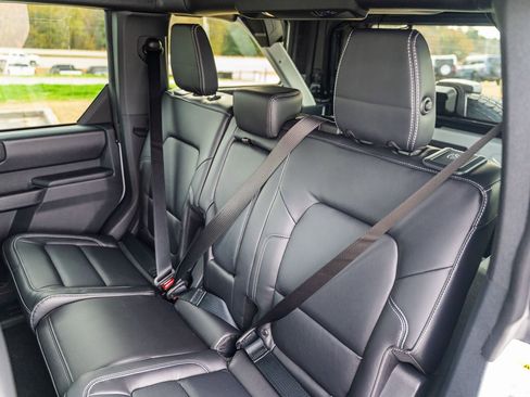 New 2025 Ford Bronco Outer Banks image 15