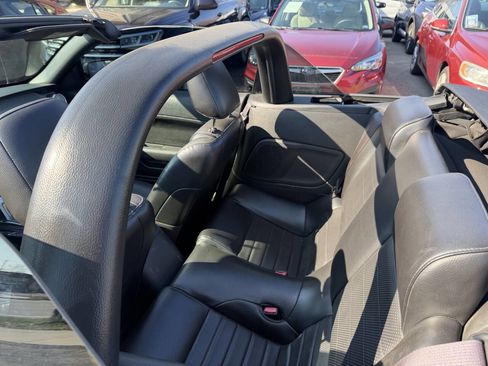 Used 2006 Ford Mustang GT Premium image 11