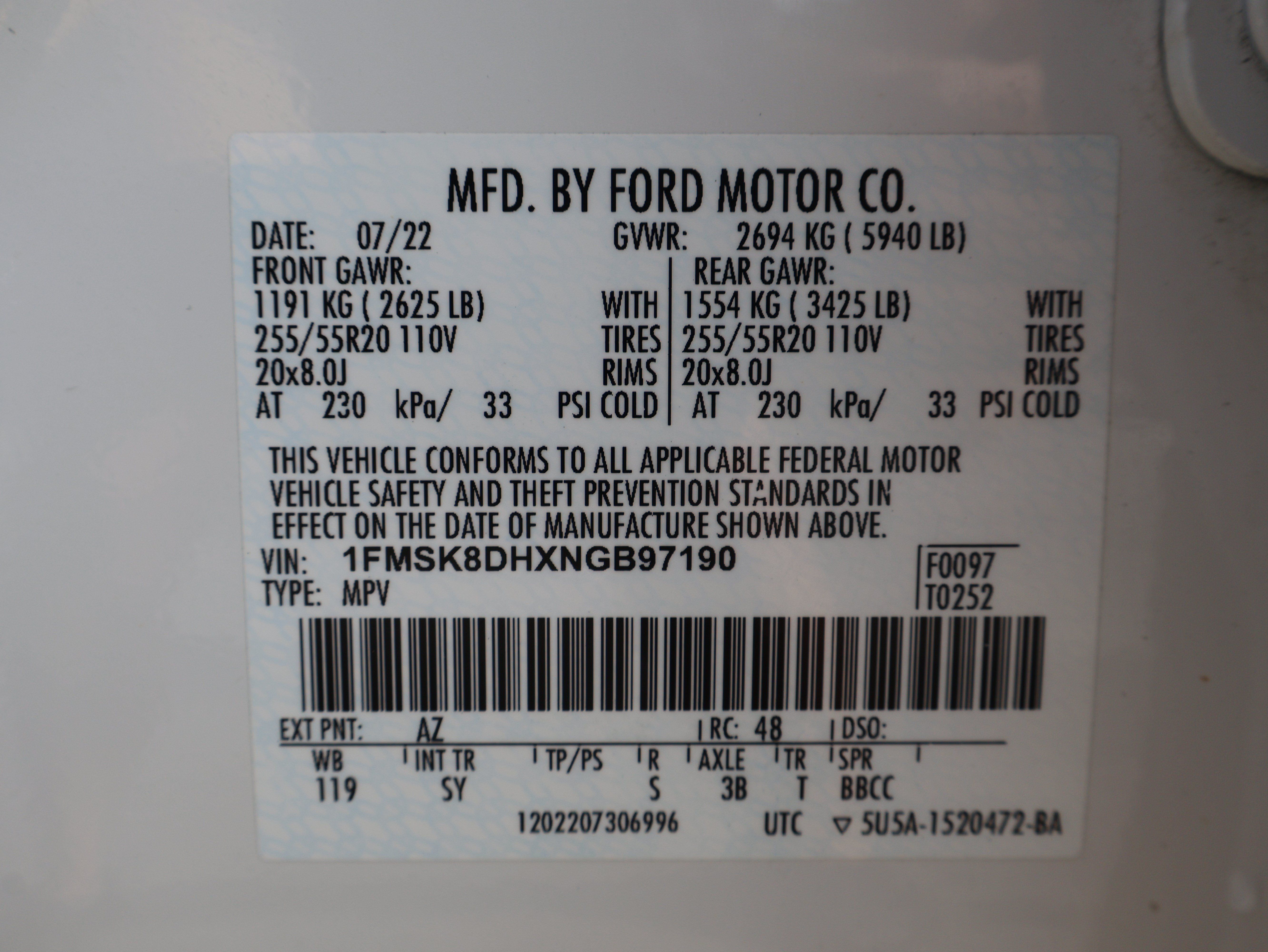 Used 2022 Ford Explorer XLT w/ Equipment Group 202A AWD/4WD image 39