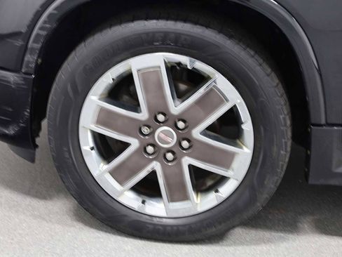 Used 2012 GMC Acadia Denali image 44