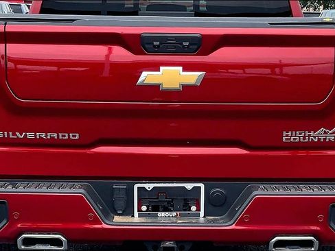 Used 2024 Chevrolet Silverado 1500 High Country w/ Z71 Off-Road Package AWD/4WD image 31