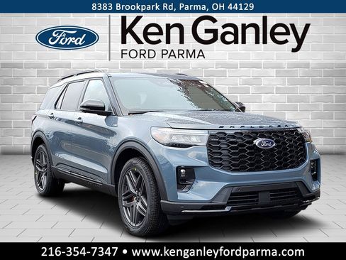 New 2026 Ford Explorer ST-Line w/ ST-Line Street Pack image 3