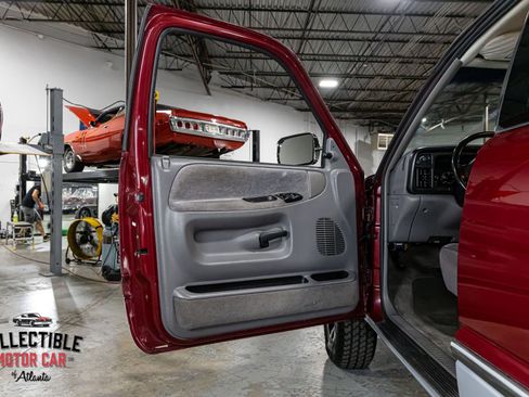 Used 1996 Dodge Ram 2500 Truck 2WD Club Cab image 31