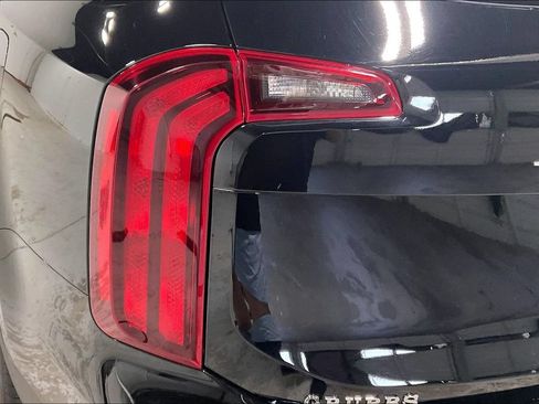 Used 2025 Kia Telluride LX FWD image 35