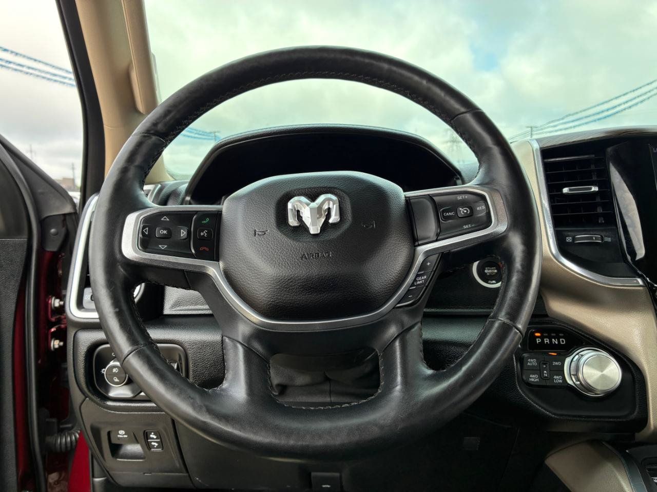 Used 2019 RAM 1500 Laramie AWD/4WD image 14