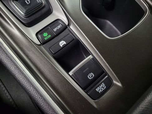 Used 2019 Honda Accord Hybrid image 15