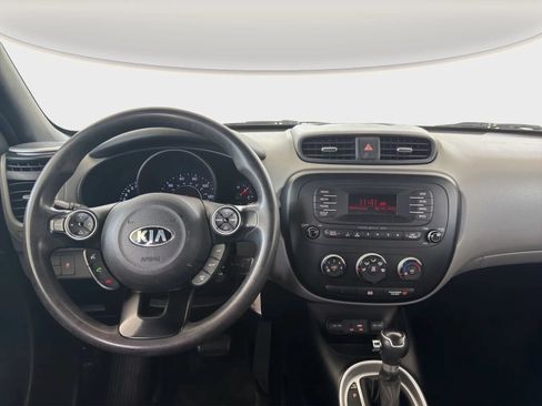 Used 2016 Kia Soul FWD image 14
