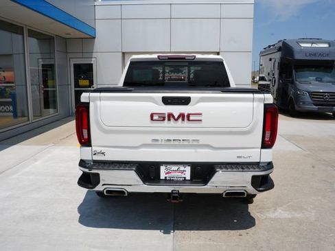 Used 2022 GMC Sierra 1500 SLT w/ SLT Premium Plus Package AWD/4WD image 35