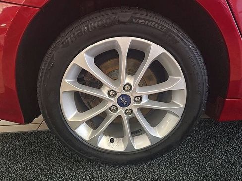 Used 2020 Ford Fusion SE image 41