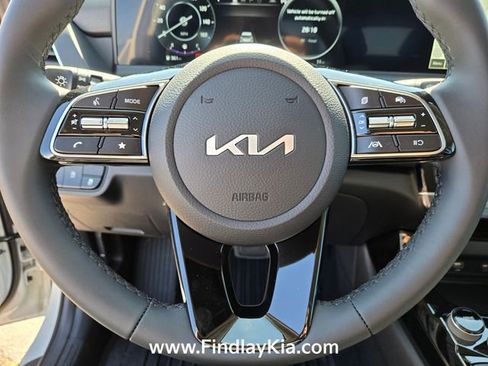 New 2026 Kia Seltos EX image 16