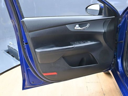 Used 2020 Kia Forte LXS FWD image 33