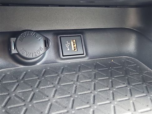 New 2025 Toyota RAV4 XLE Premium image 15