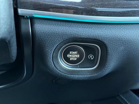 Used 2021 Mercedes-Benz GLS 450 4MATIC image 28