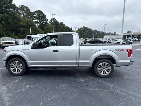 Used 2017 Ford F150 XL w/ Equipment Group 101A Mid RWD image 10