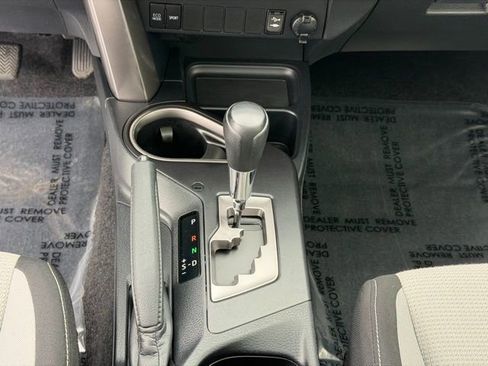 Used 2017 Toyota RAV4 XLE image 15