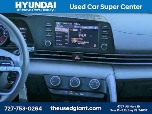 Used 2023 Hyundai Elantra SE w/ Cargo Package FWD image 17