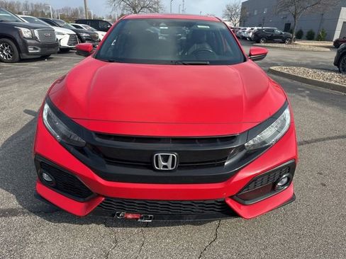 Used 2018 Honda Civic Sport Touring image 8