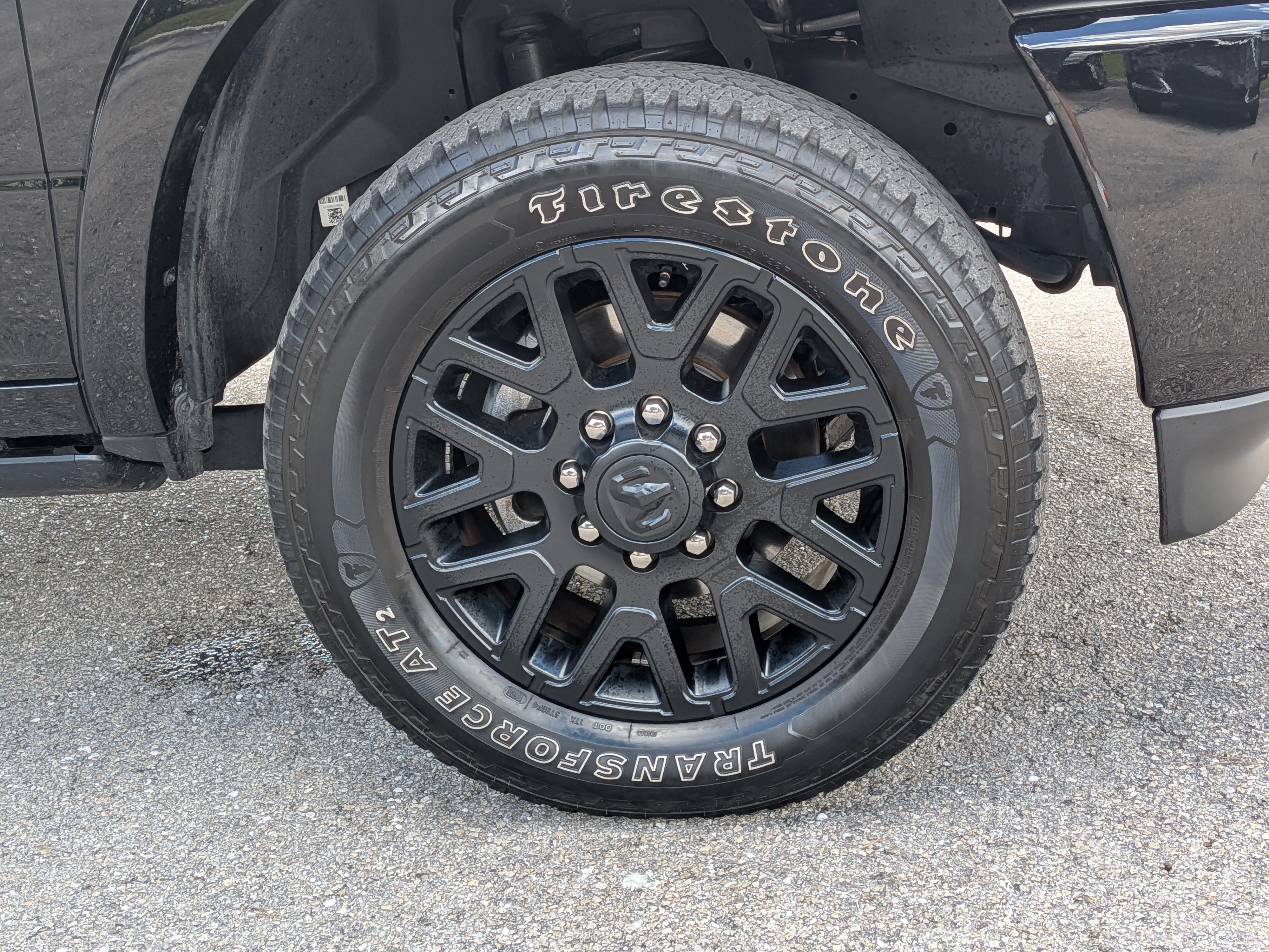 Used 2025 RAM 2500 Limited AWD/4WD image 11