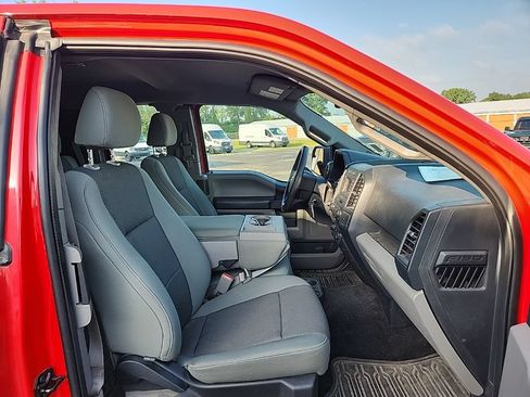Used 2015 Ford F150 XL w/ Equipment Group 101A Mid AWD/4WD image 8