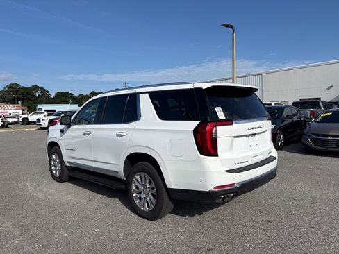 Used 2025 GMC Yukon Denali AWD/4WD image 3