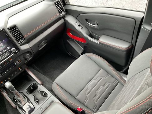 Used 2023 Nissan Frontier PRO-4X w/ Pro Convenience Package image 17