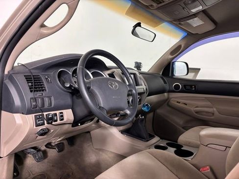 Used 2005 Toyota Tacoma 4x4 Access Cab image 9