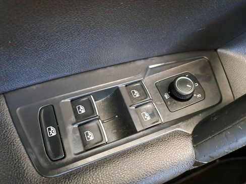 Used 2019 Volkswagen Tiguan SEL w/ 3rd Row Seat Package image 21