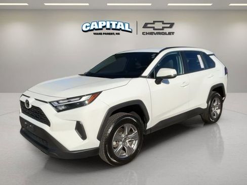 Used 2024 Toyota RAV4 XLE image 1
