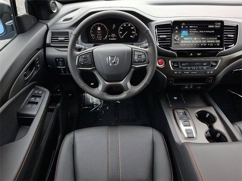 Certified 2025 Honda Ridgeline TrailSport+ image 11