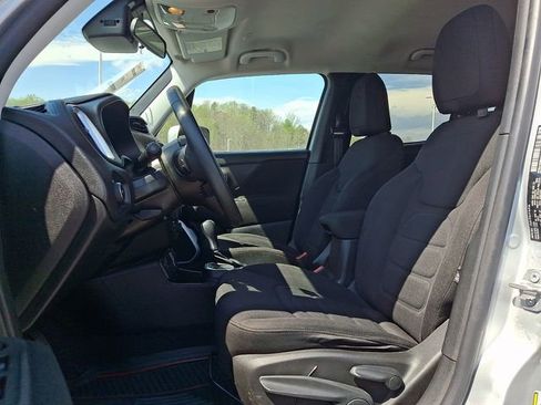 Used 2020 Jeep Renegade Latitude AWD/4WD image 13