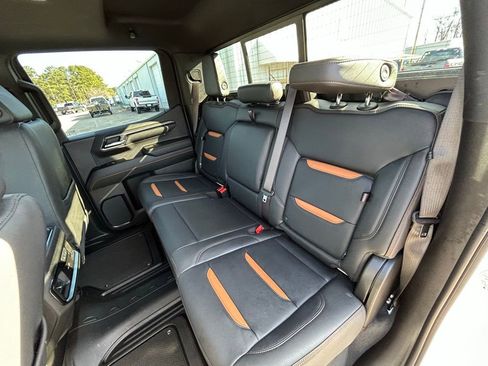 Used 2025 GMC Sierra 1500 AT4 w/ AT4 Premium Package image 26
